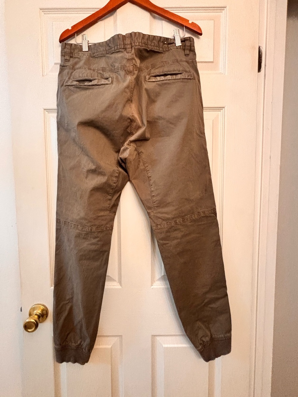 URBAN JOGGER: Cotton On Men's Cargo Pants - Olive Green - Picture 3 of 3